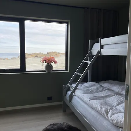 ヴィラ Waterfront Villa With Private Dock In Lofoten モスケネス