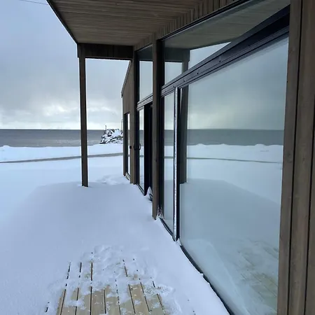Waterfront Villa With Private Dock In Lofoten * モスケネス