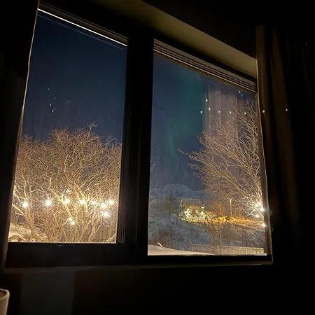 Waterfront Villa With Private Dock In Lofoten モスケネス